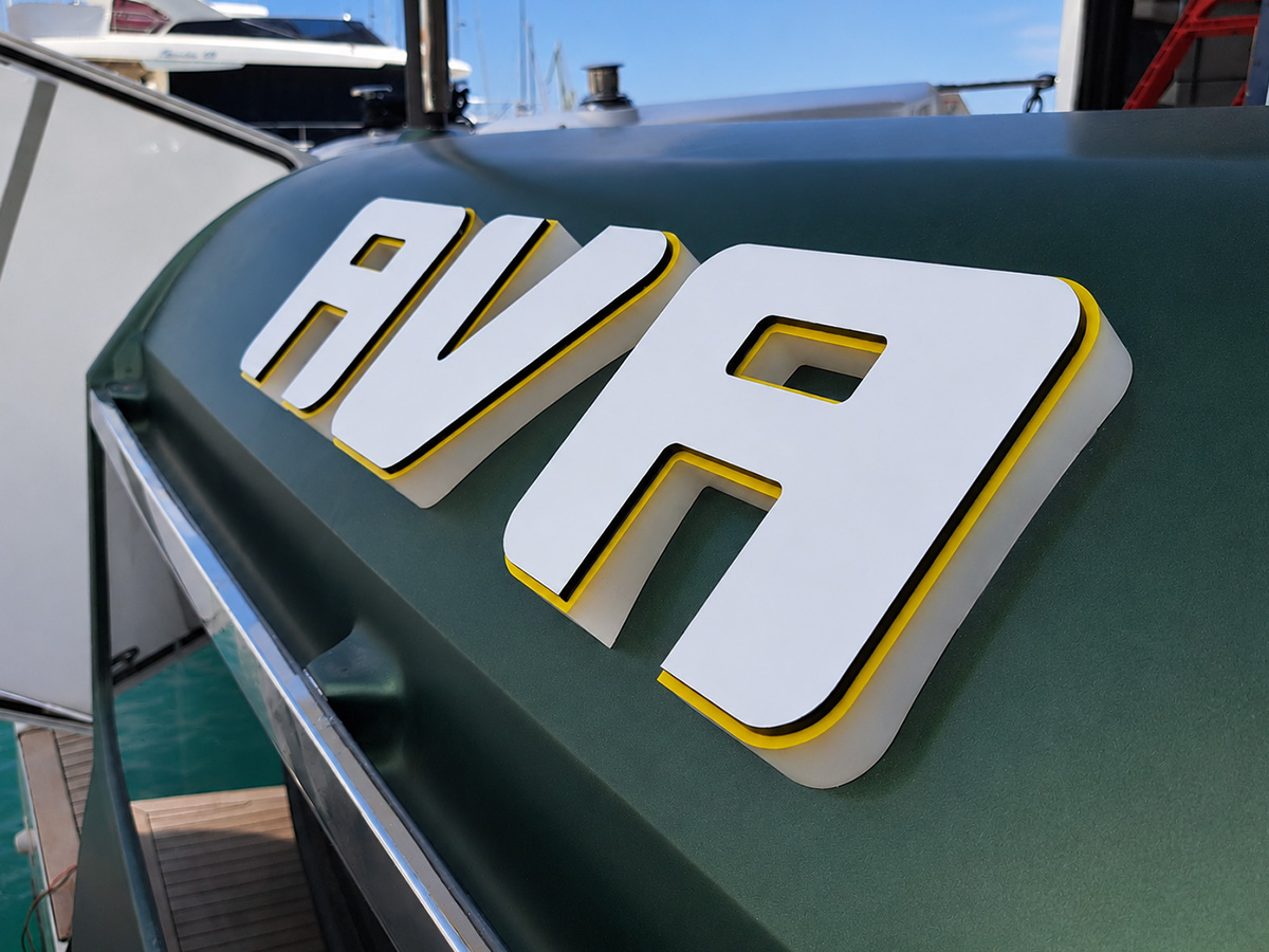 logo-yacht-premium-curved-hull