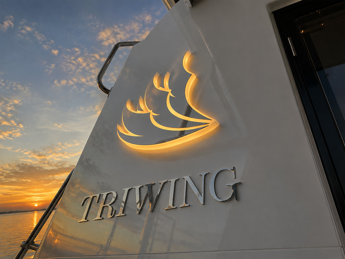 logo-yacht-premium-sign-name-illuminated
