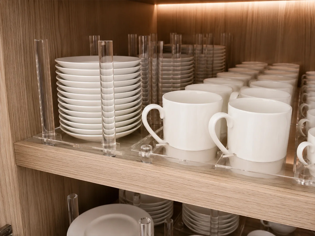 plate-holders-kitchen-organisation-plexi